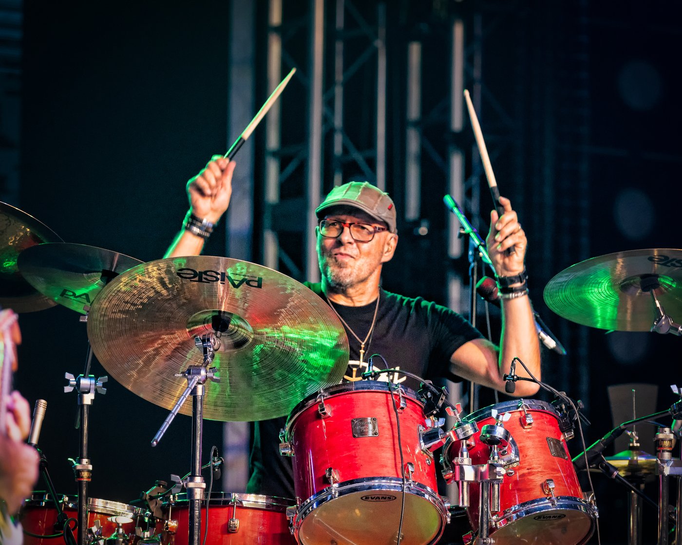 Seppo Salminen playing drums